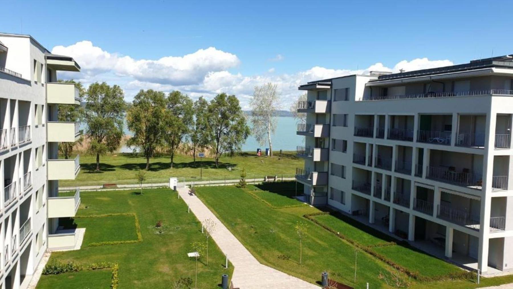 Green Apartman Balatonlelle Zewnętrze zdjęcie